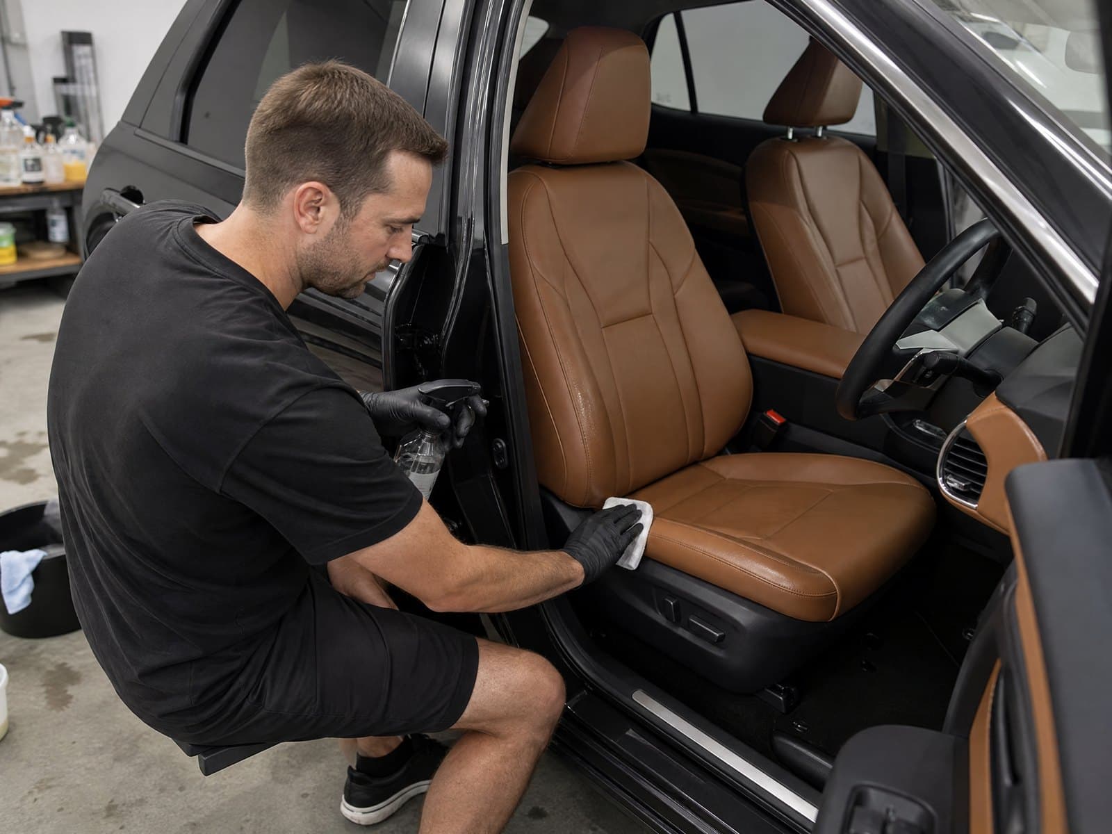 Conditioning leather car seats